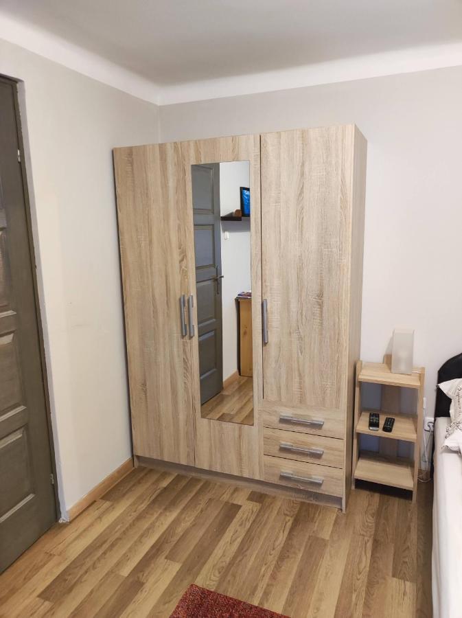 Green Garden Apartment Ingyenes Zart Parkoloval Szeged Exterior foto